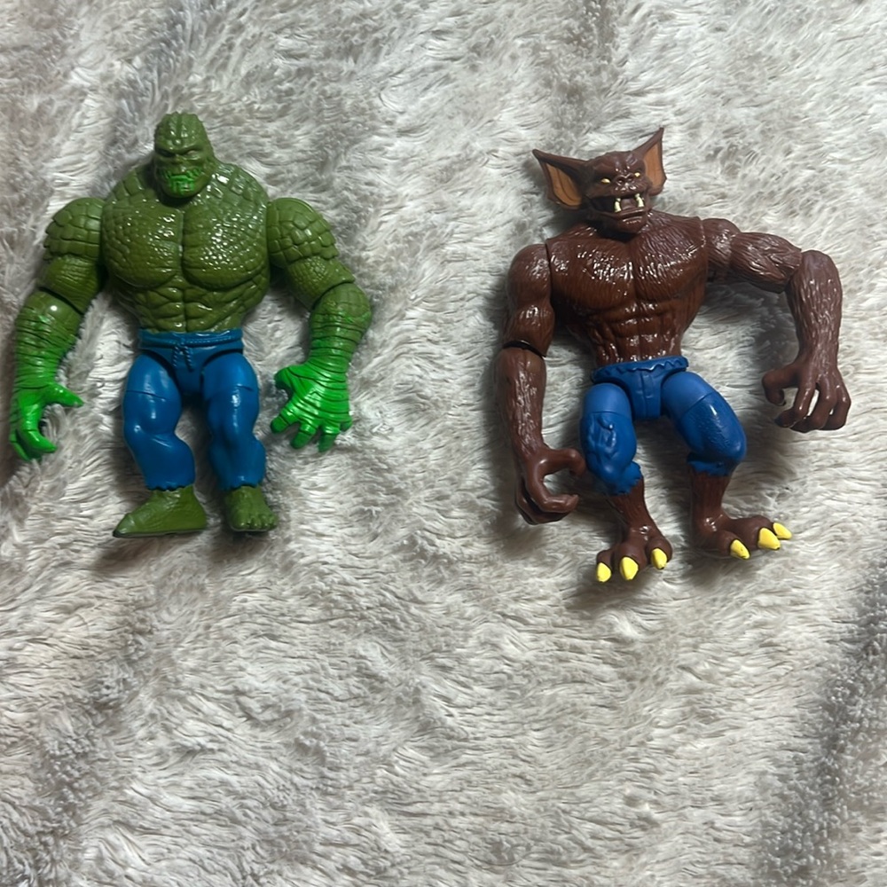 Killer croc and man bat action figure bundle
